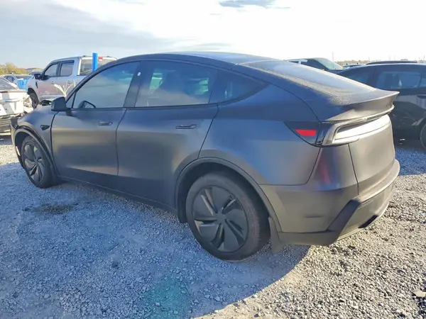 7SAYGDEEXTA388323 2026 TESLA MODEL Y - Image 2