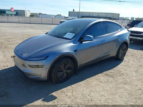 7SAYGDEEXTA392372 2026 TESLA MODEL Y - Image 2