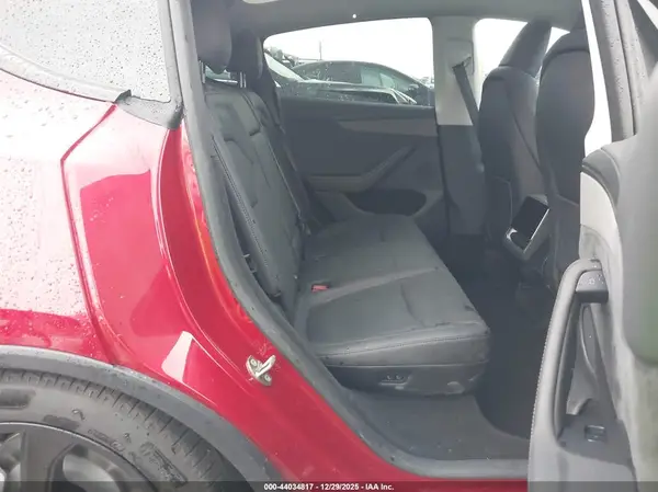 7SAYGDEEXTA397247 2026 TESLA MODEL Y - Image 8