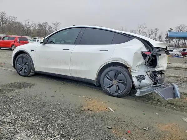 7SAYGDEEXTA399080 2026 TESLA MODEL Y - Image 2
