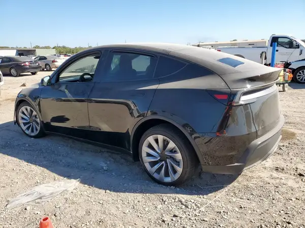 7SAYGDEEXTA399726 2026 TESLA MODEL Y - Image 2