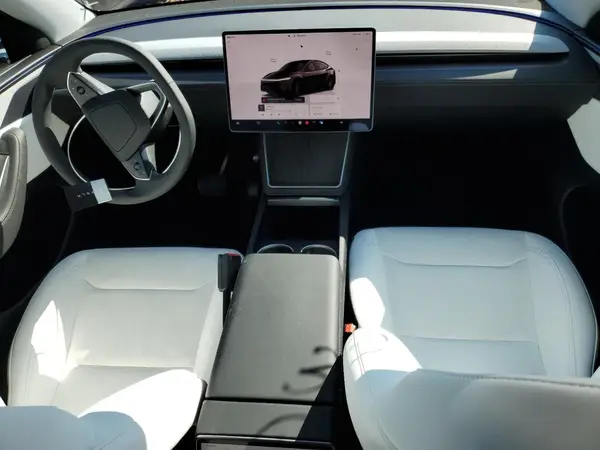 7SAYGDEEXTA409381 2026 TESLA MODEL Y - Image 8