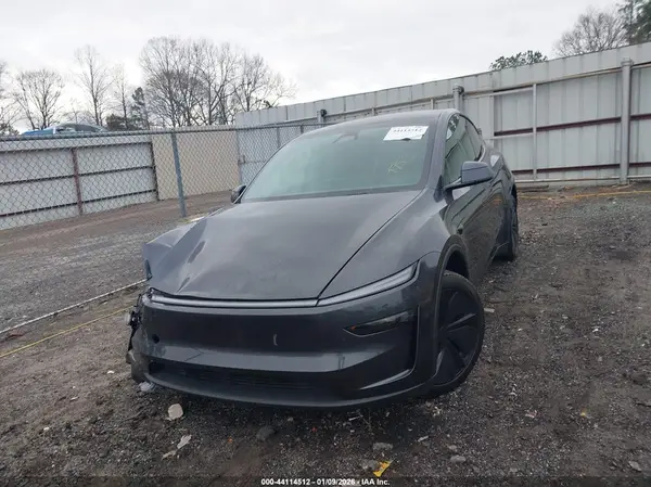 7SAYGDEEXTA409753 2026 TESLA MODEL Y - Image 2