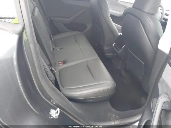 7SAYGDEEXTA409753 2026 TESLA MODEL Y - Image 8
