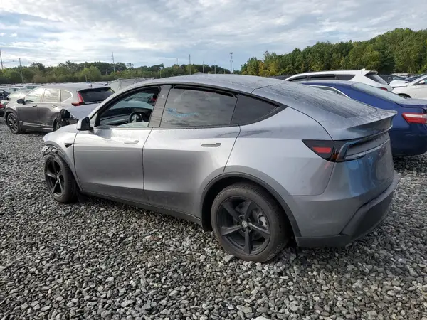 7SAYGDEEXTA411681 2026 TESLA MODEL Y - Image 2