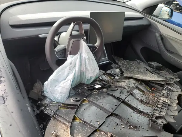 7SAYGDEEXTA411681 2026 TESLA MODEL Y - Image 8