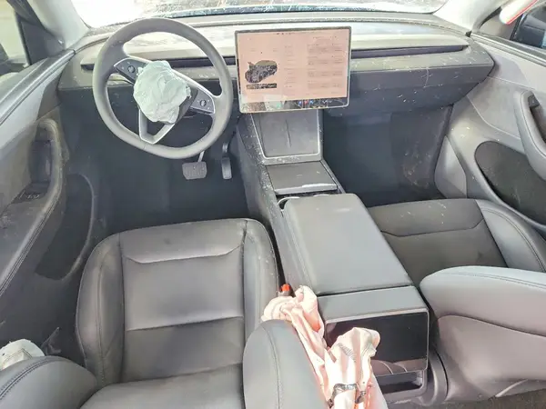 7SAYGDEEXTA412877 2026 TESLA MODEL Y - Image 8