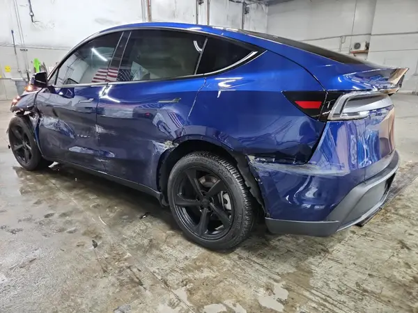 7SAYGDEEXTA440811 2026 TESLA MODEL Y - Image 2