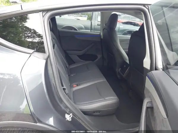7SAYGDEEXTA442834 2026 TESLA MODEL Y - Image 8
