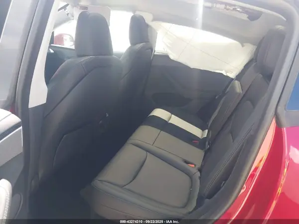 7SAYGDEEXTA446866 2026 TESLA MODEL Y - Image 8