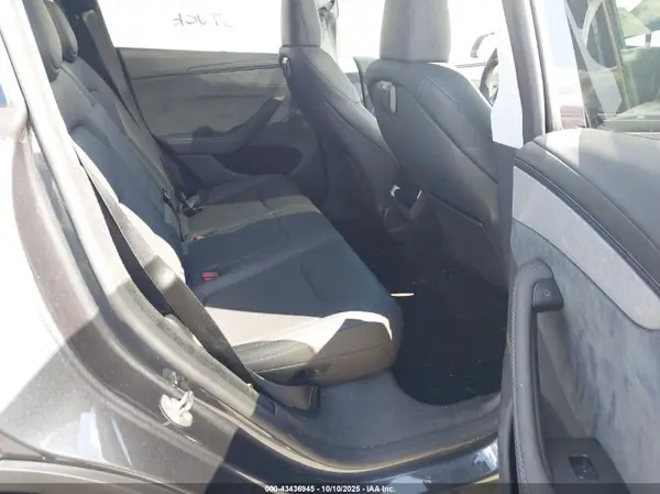 7SAYGDEEXTA446933 2026 TESLA MODEL Y - Image 8