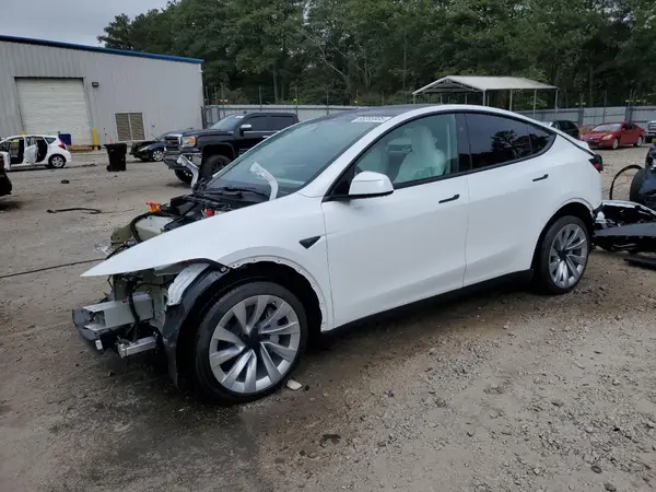 7SAYGDEEXTA448858 2026 TESLA MODEL Y - Image 1