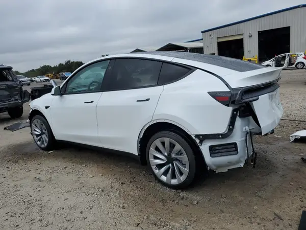 7SAYGDEEXTA448858 2026 TESLA MODEL Y - Image 2
