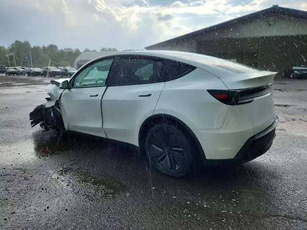 7SAYGDEEXTA456605 2026 TESLA MODEL Y - Image 2