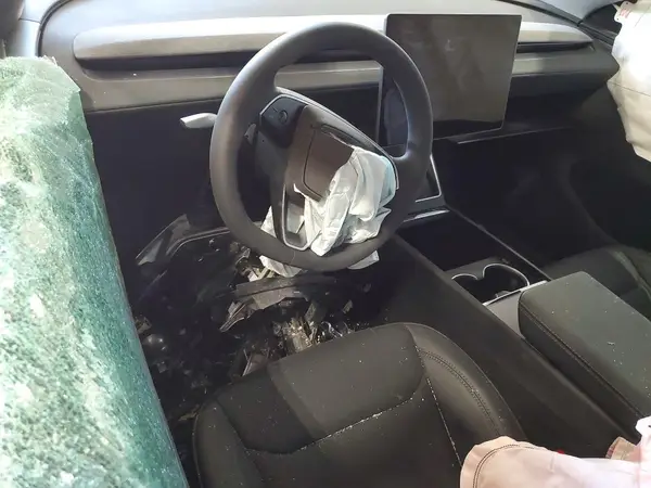 7SAYGDEEXTA457124 2026 TESLA MODEL Y - Image 8