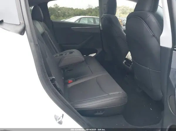 7SAYGDEEXTA475719 2026 TESLA MODEL Y - Image 8