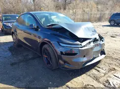 7SAYGDEEXTA479009 2026 TESLA MODEL Y