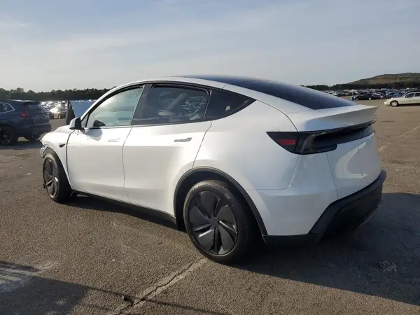 7SAYGDEEXTA487577 2026 TESLA MODEL Y - Image 2