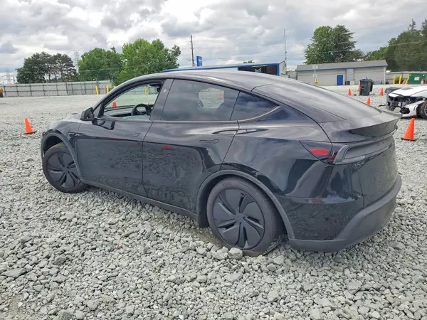 7SAYGDEEXTA492939 2026 TESLA MODEL Y - Image 2