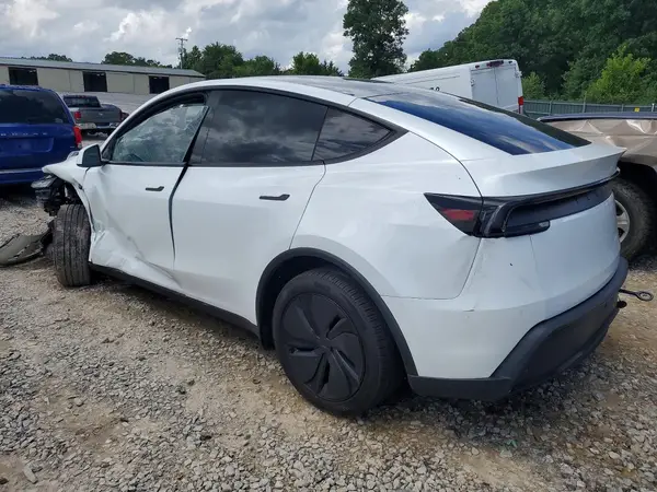 7SAYGDEEXTA593155 2026 TESLA MODEL Y - Image 2