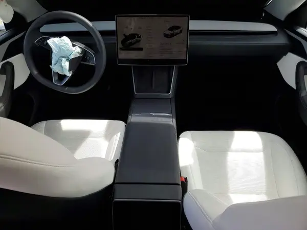 7SAYGDEEXTA625425 2026 TESLA MODEL Y - Image 8
