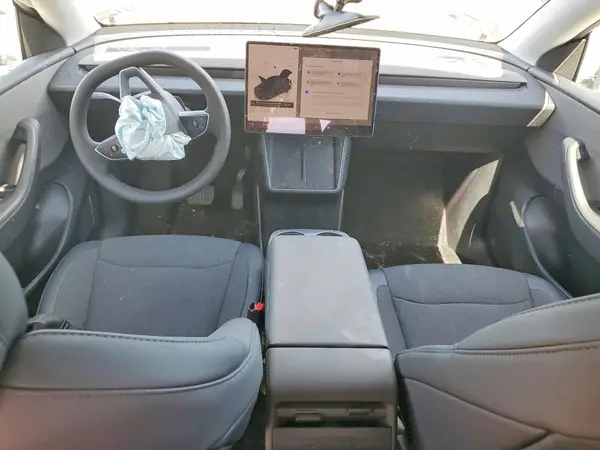 7SAYGDEEXTA639387 2026 TESLA MODEL Y - Image 8