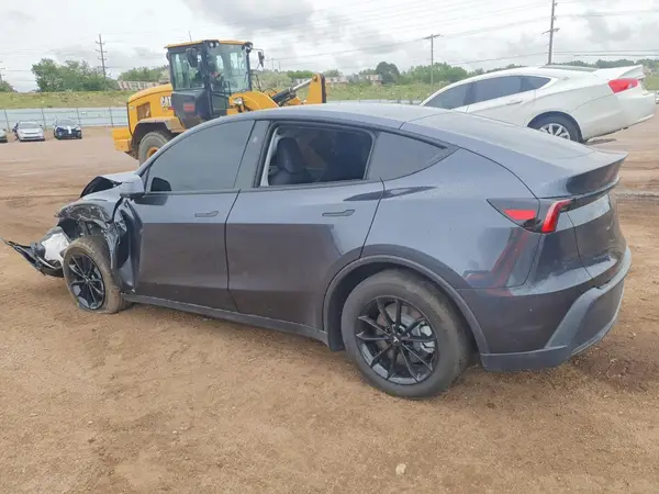 7SAYGDEEXTA640393 2026 TESLA MODEL Y - Image 2