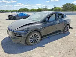 7SAYGDEEXTA762302 2026 TESLA MODEL Y