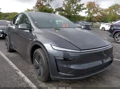 7SAYGDEEXTA763675 2026 TESLA MODEL Y