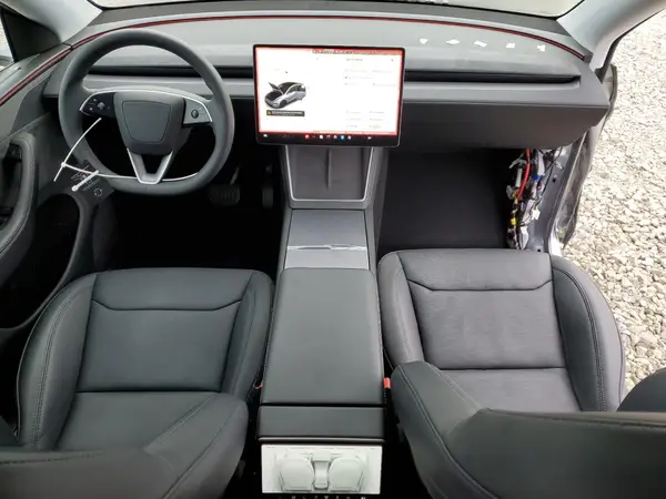 7SAYGDEEXTF324849 2026 TESLA MODEL Y - Image 8