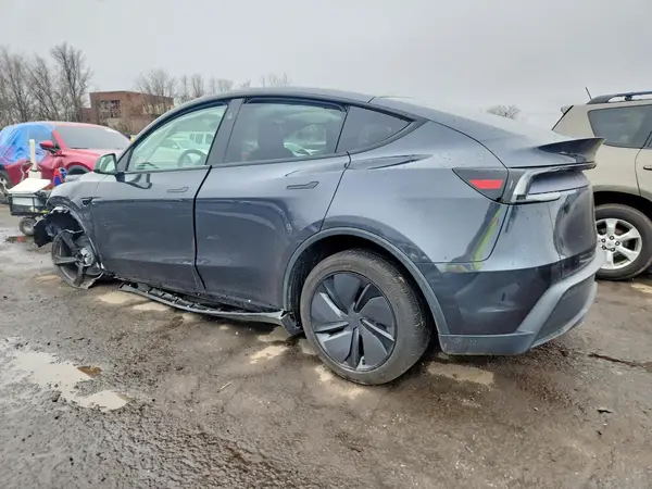 7SAYGDEEXTF336998 2026 TESLA MODEL Y - Image 2