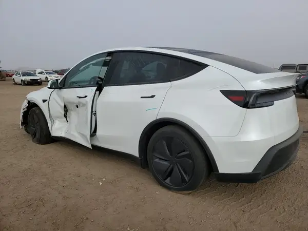 7SAYGDEEXTF340761 2026 TESLA MODEL Y - Image 2