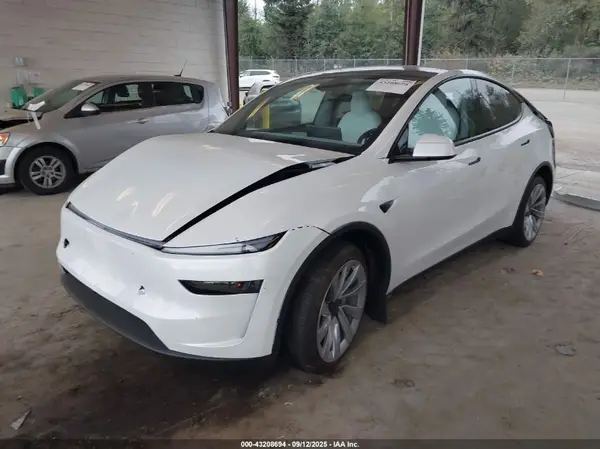 7SAYGDEEXTF346625 2026 TESLA MODEL Y - Image 2