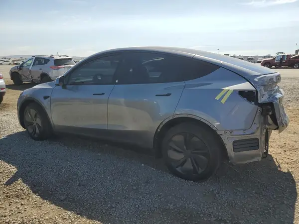 7SAYGDEEXTF347628 2026 TESLA MODEL Y - Image 2