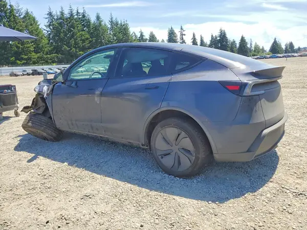 7SAYGDEEXTF358855 2026 TESLA MODEL Y - Image 2