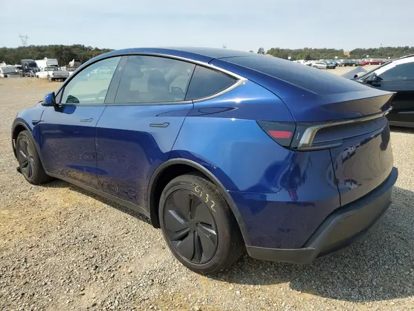 7SAYGDEEXTF361061 2026 TESLA MODEL Y - Image 2