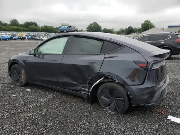 7SAYGDEEXTF362842 2026 TESLA MODEL Y - Image 2