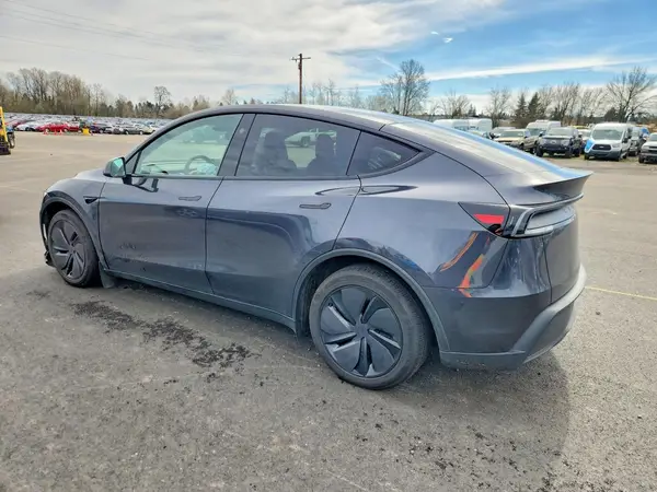 7SAYGDEEXTF369421 2026 TESLA MODEL Y - Image 2