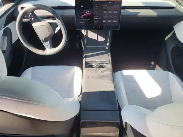 7SAYGDEEXTF371752 2026 TESLA MODEL Y - Image 8