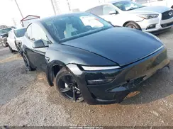 7SAYGDEEXTF372318 2026 TESLA MODEL Y