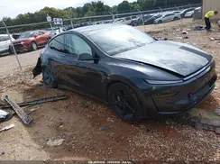 7SAYGDEEXTF398563 2026 TESLA MODEL Y