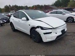 7SAYGDEEXTF432937 2026 TESLA MODEL Y