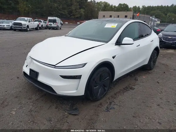 7SAYGDEEXTF432937 2026 TESLA MODEL Y - Image 2