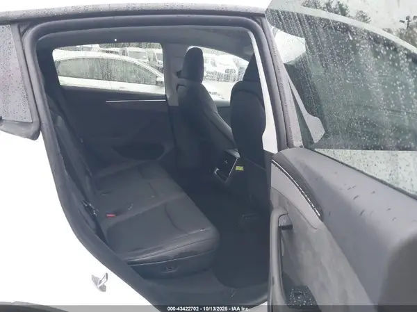 7SAYGDEEXTF432937 2026 TESLA MODEL Y - Image 8