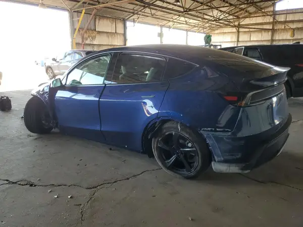 7SAYGDEEXTF438897 2026 TESLA MODEL Y - Image 2
