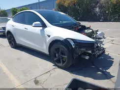 7SAYGDEEXTF453996 2026 TESLA MODEL Y