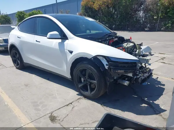 7SAYGDEEXTF453996 2026 TESLA MODEL Y - Image 1