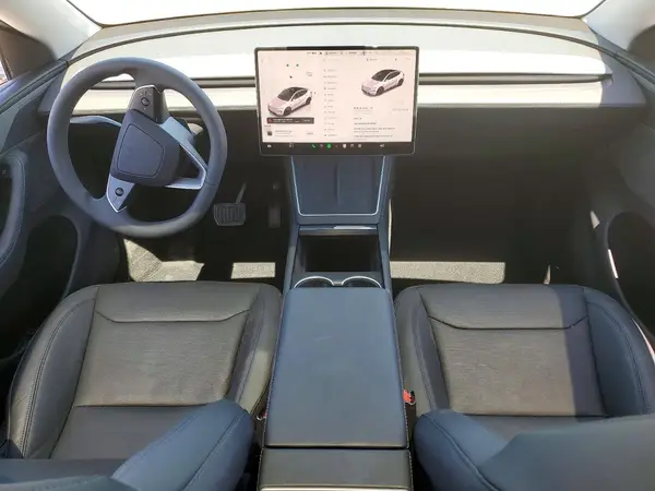 7SAYGDEEXTF460740 2026 TESLA MODEL Y - Image 8