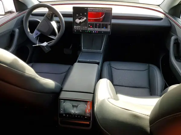 7SAYGDEEXTF518068 2026 TESLA MODEL Y - Image 8