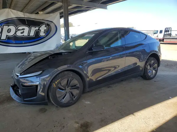 7SAYGDEEXTF561602 2026 TESLA MODEL Y - Image 1